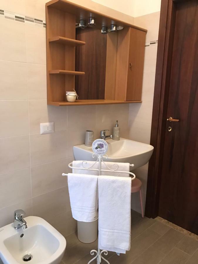 B&B Gloria Apartment Baveno Exterior photo